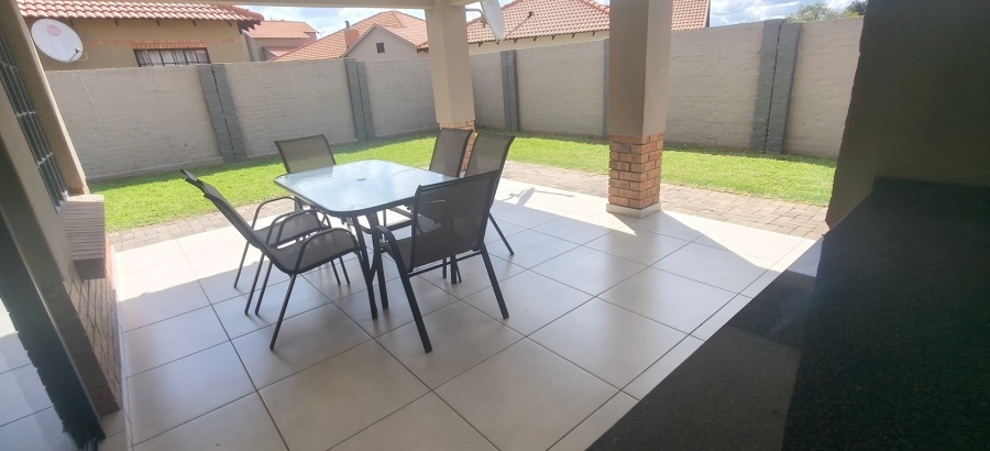 3 Bedroom Property for Sale in Waterkloof East North West